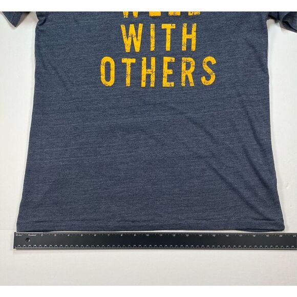 CRU Oyster Bar Nantucket Shucks Well With Others ShortSleeve Tee Men Size Large - Picture 7 of 9